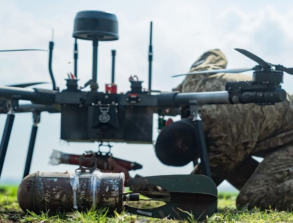 Ворог тисне на оборонців чотірьох селищ на Південно-Слобожанському напрямку Харківщини