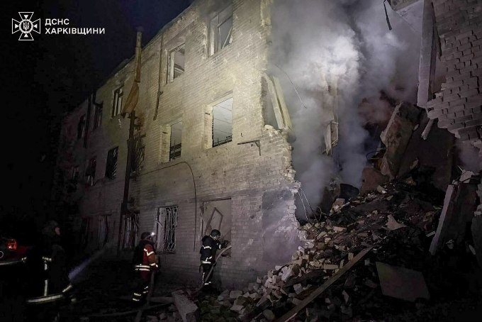 Новини Харкова: пожежі після удару по Ізюму