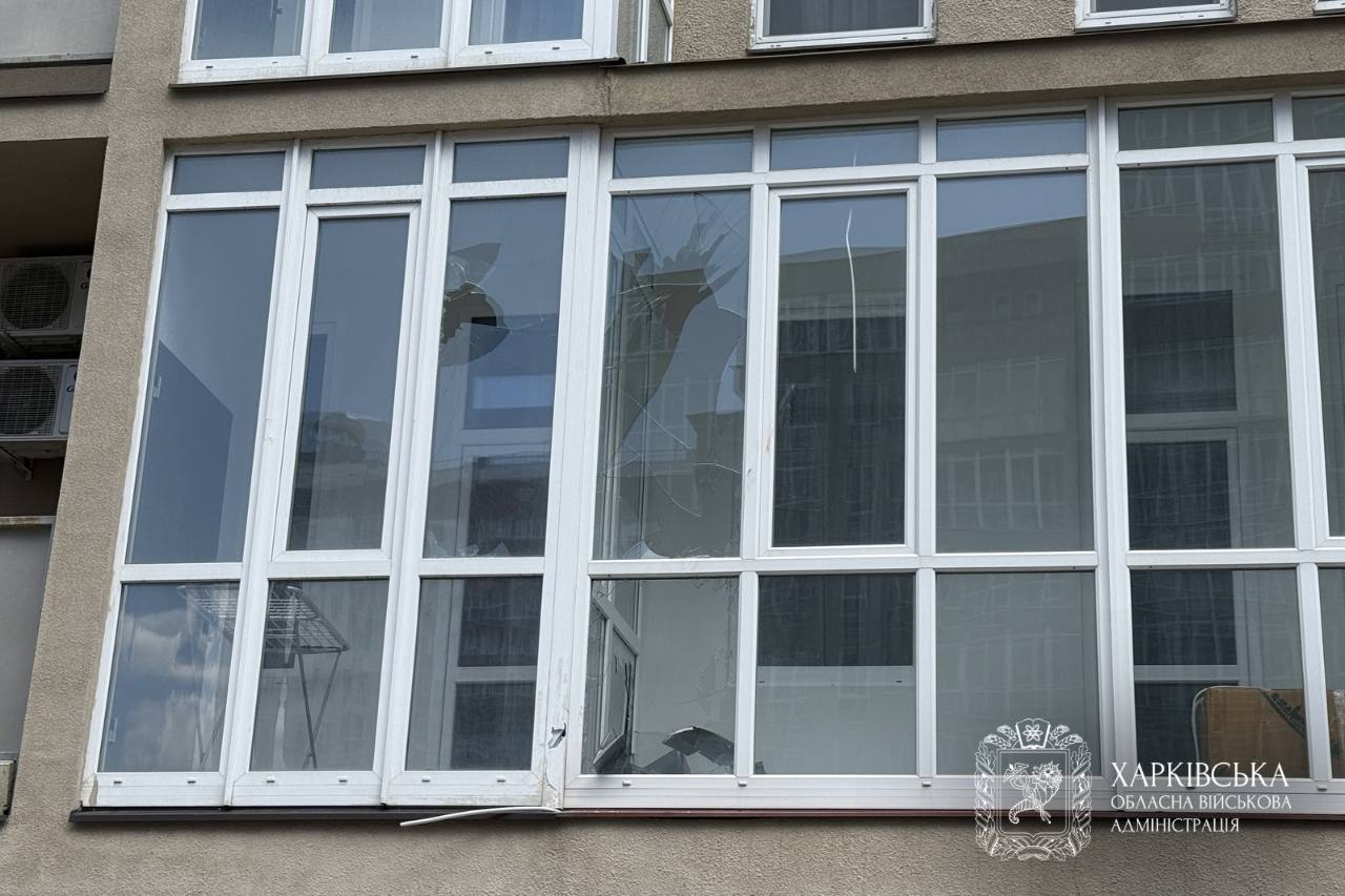 Наслідки денних ворожих атак на Харків (фото)