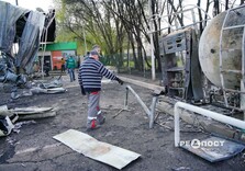 Кадри однієї із зруйнованих АЗС у Харкові після атаки безпілотників (фото)