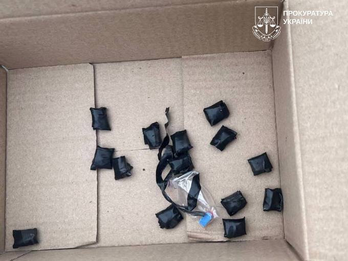 Новини Харкова: затримали двох молодиків із MDMA