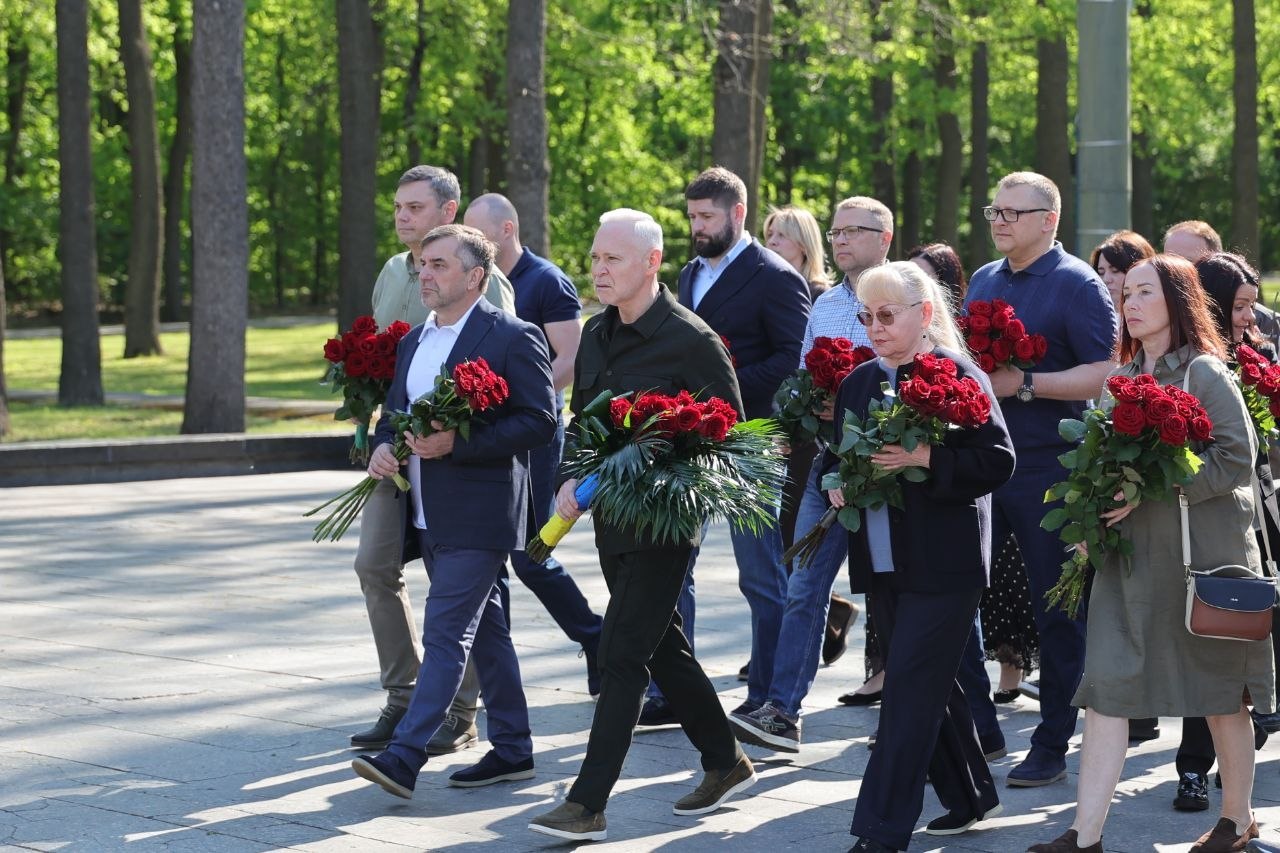 Вшанували пам’ять загиблих у Другій світовій війні у Харкові, а Ігор Терехов провів паралель із сучасністю: Новини Харкова