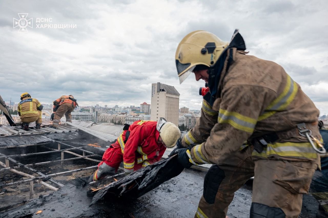 Ліквідували масштабну пожежу в офісній будівлі рятувальники: Новини Харкова
