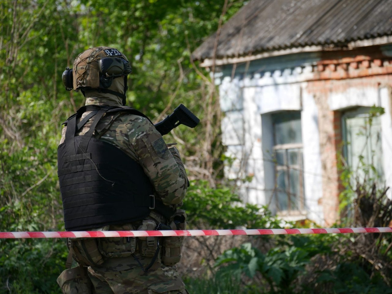 Стріляв, кинув гранату по людях: спецпризначенці ліквідували злочинця, який вбив поліцейського