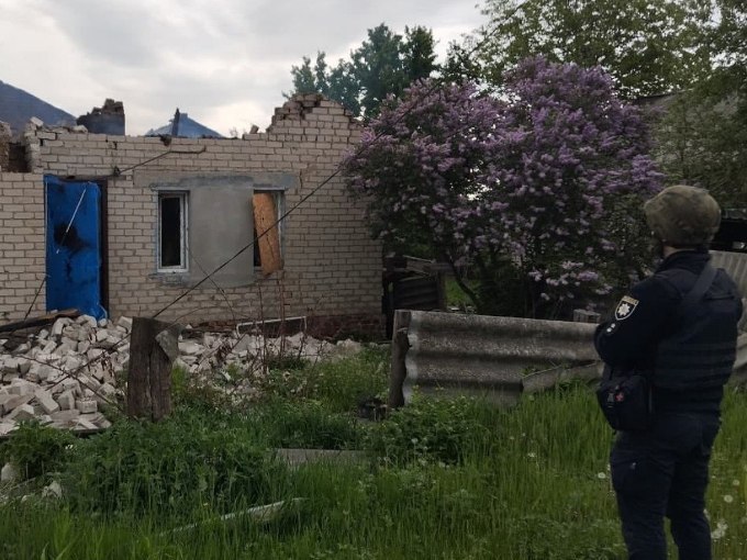 Фото наслідків обстрілів Харкова та області: поліція фіксує руйнування
