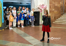 У харківському метро пройшов концерт "Ура, канікули!" (фото)