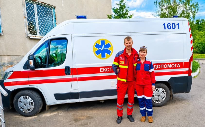 На Харківщині медики врятували чоловіка