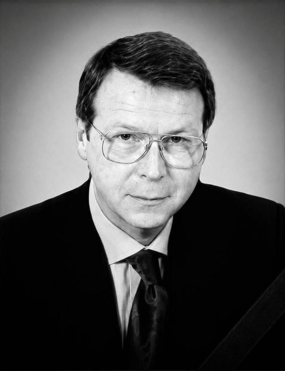 Помер колишній віцепрем’єр-міністр та один із творців Конституції України