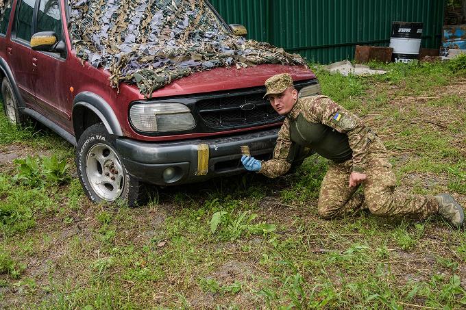 Гвардійські кінологи «Скіфів» удосконалюють підготовку службових собак