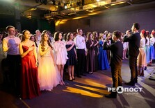 У Немишлянському районі Харкова відбулися випускні урочистості