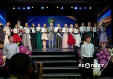 У Немишлянському районі Харкова відбулися випускні урочистості