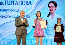 Випускники Слобідського району Харкова відсвяткували закінчення школи (фото)