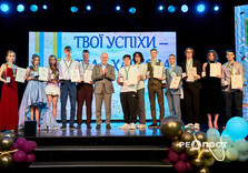 Випускники Слобідського району Харкова відсвяткували закінчення школи (фото)