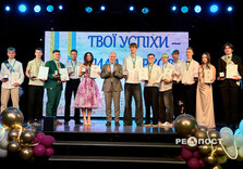 Випускники Слобідського району Харкова відсвяткували закінчення школи (фото)