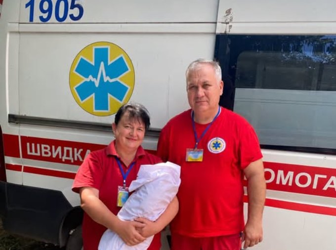 Медики Харківщини прийняли пологи просто в кареті швидкої допомоги