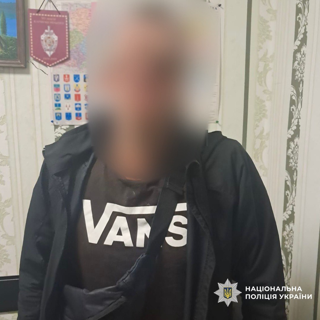 Схопив порожню пляшку і почав трощити череп: деталі моторошного злочину на Харківщині