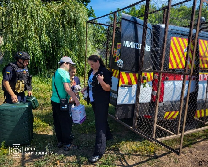 Новини Харкова: з села евакуювали родину з дітьми