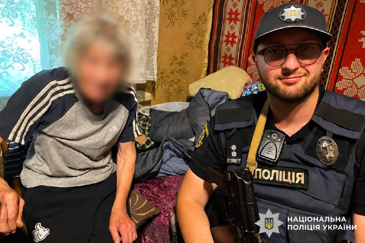 Пішла з дому без телефона та документів: на Харківщині розшукували бабусю з деменцією