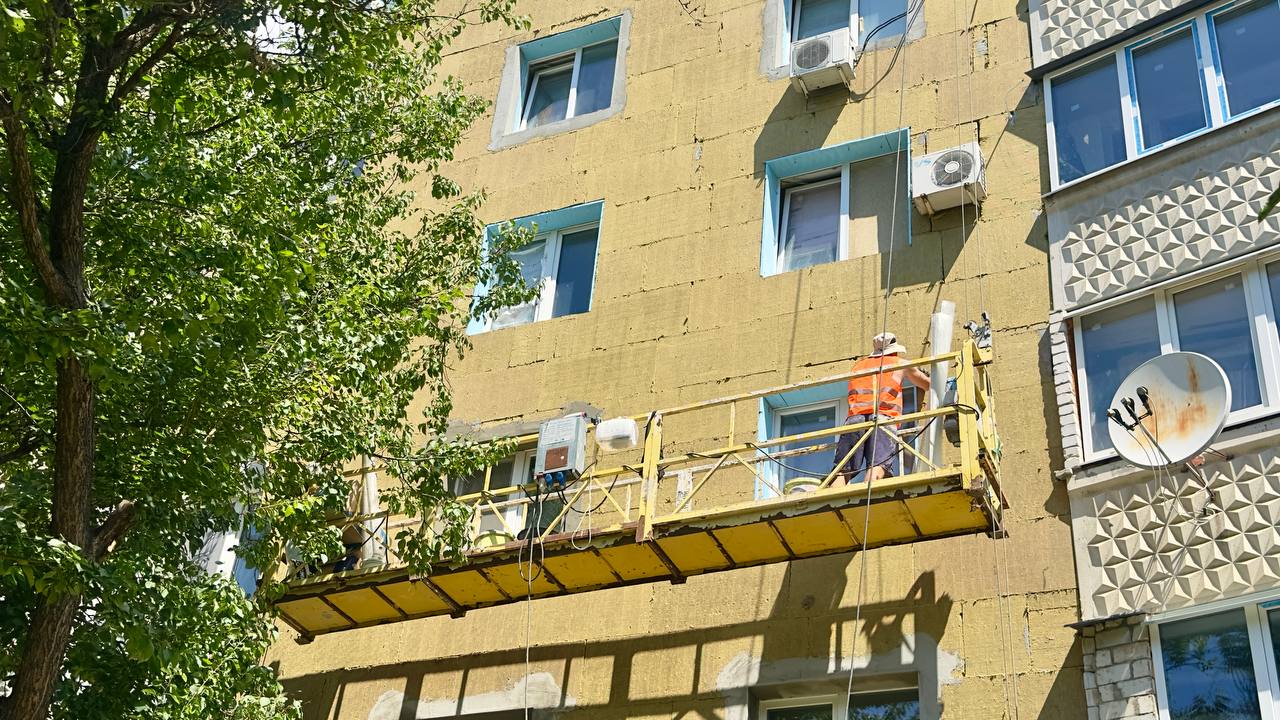 Завершують ремонт понівеченого будинку на вулиці Леся Сердюка: Новини Харкова