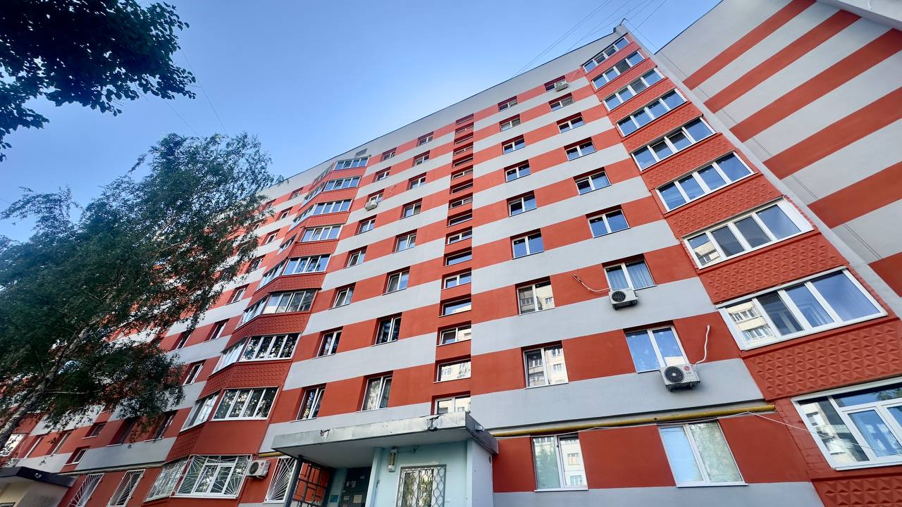 Завершують ремонт понівеченого будинку на вулиці Леся Сердюка: Новини Харкова