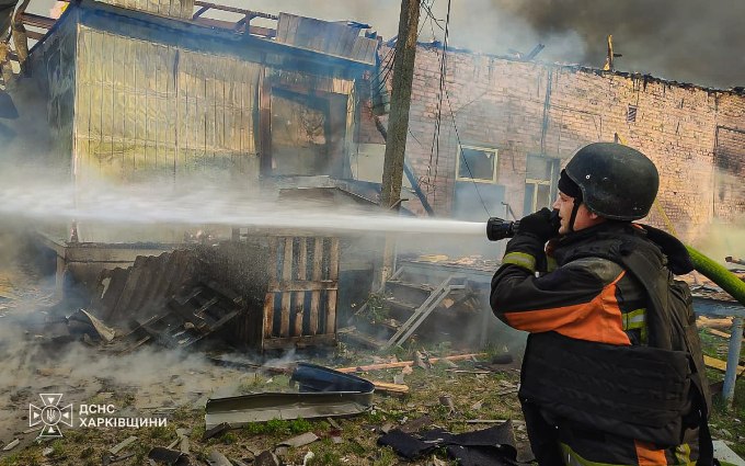 Новини Харкова: ДСНС показала наслідки авіаудару по Ізюму