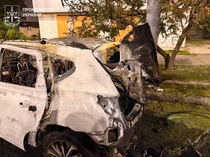 FPV-дрон атакував автомобіль у Харкові – двоє постраждалих