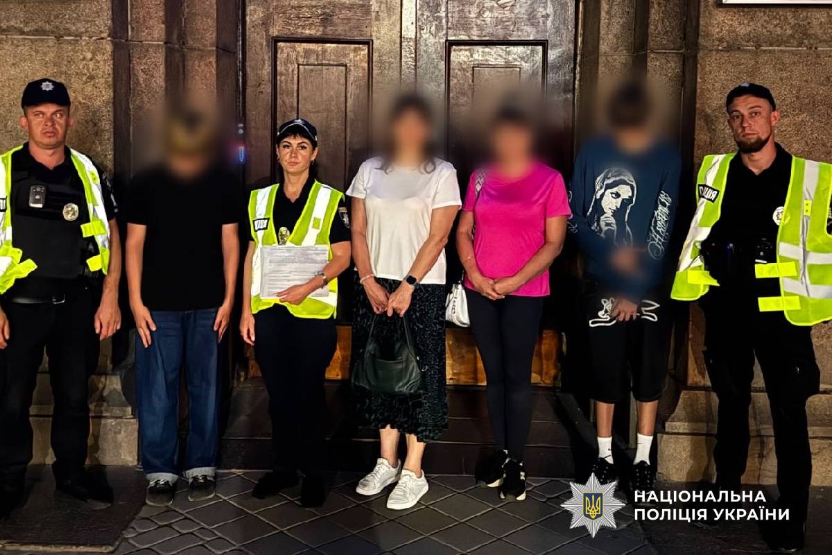 Поліція Харківщини встановила підлітків, які займалися зачепінгом на потязі