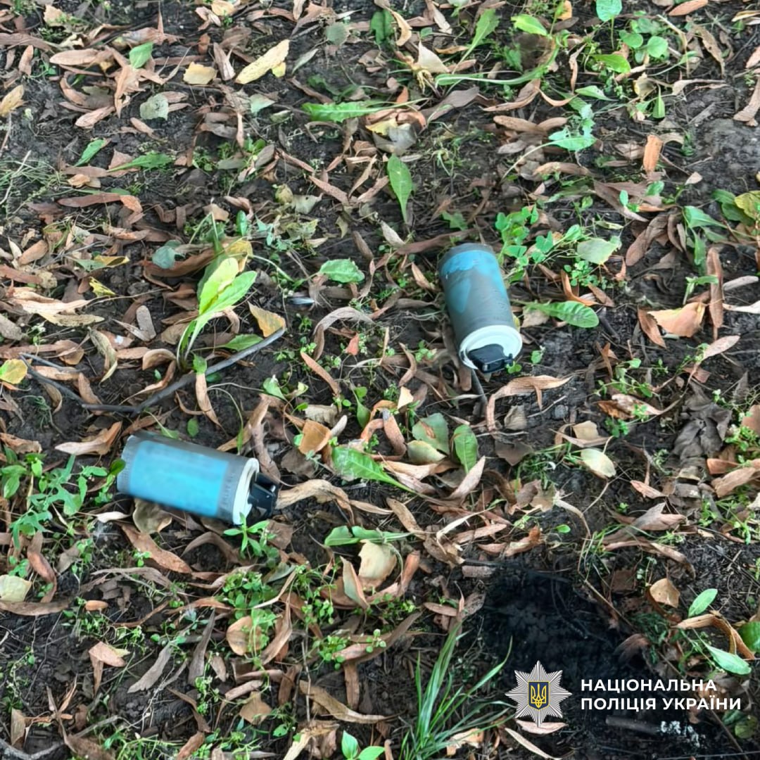 У Харкові біля житлових будинків підірвали димові шашки