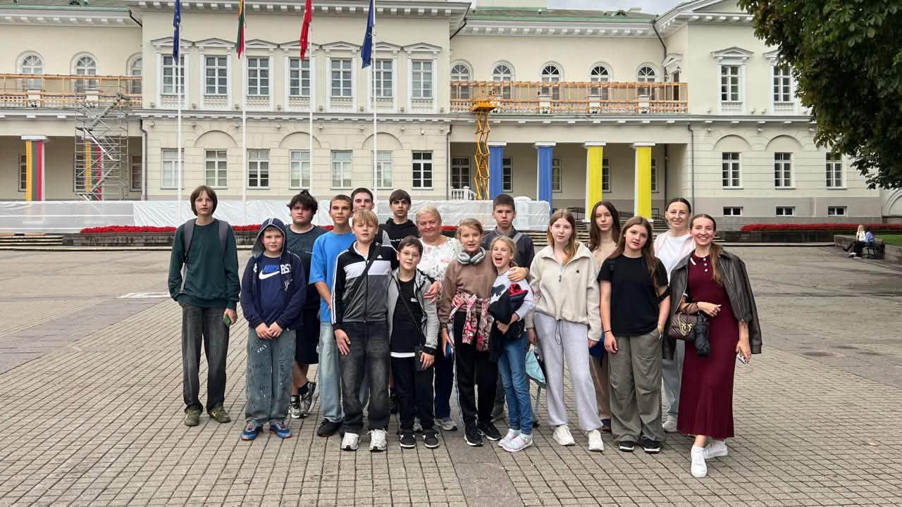 Вирушила на відпочинок до Каунаса харківська малеча з родин захисників: Новини Харкова