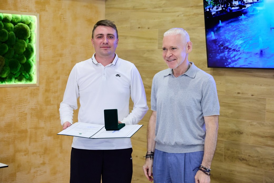 5 років теплої атмосфери у центрі Харкова: як Ігор Терехов вітав колектив Zoo Cafe