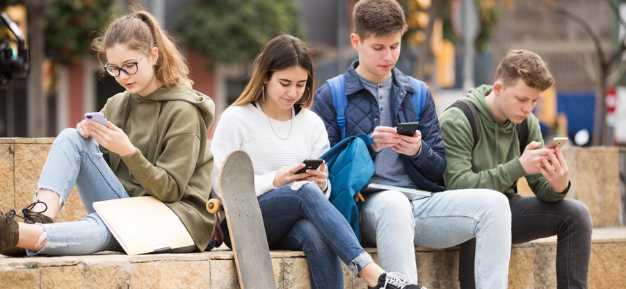 Meta значно вжесточить контроль підліткових акаунтів Instagram та Facebook