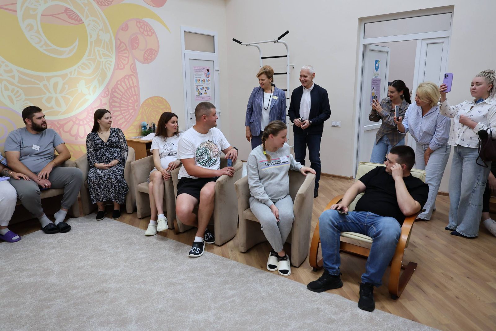 Відвідав Луцьк і зустрівся з ВПО, студентами та відзначив місцевих медиків і бізнес Ігор Терехов: Новини Харкова
