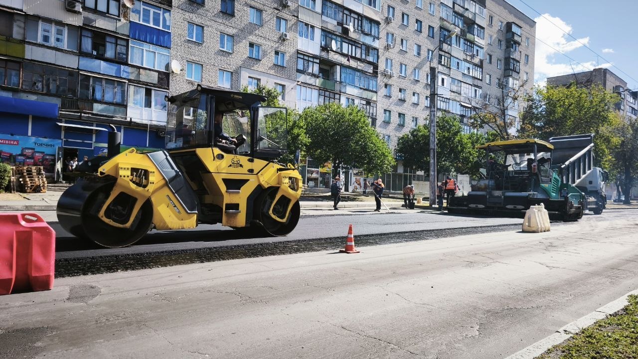 У Харкові продовжують ремонт доріг