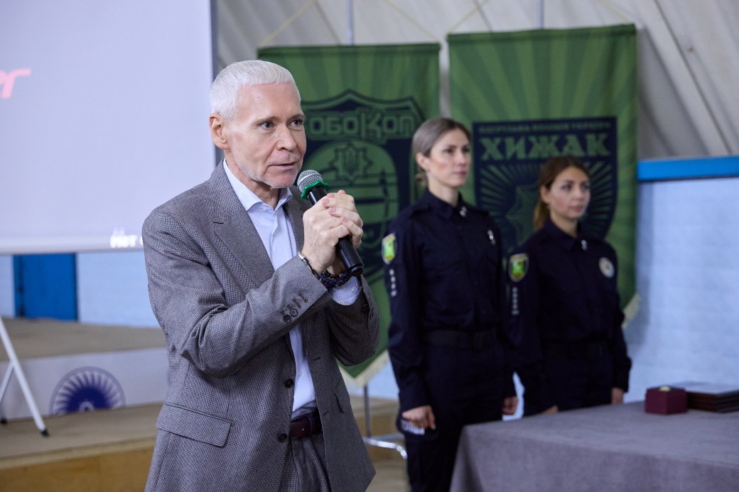 «Ви були там, де було Ігор Терехов вручив нагороди харківським патрульним (фото)