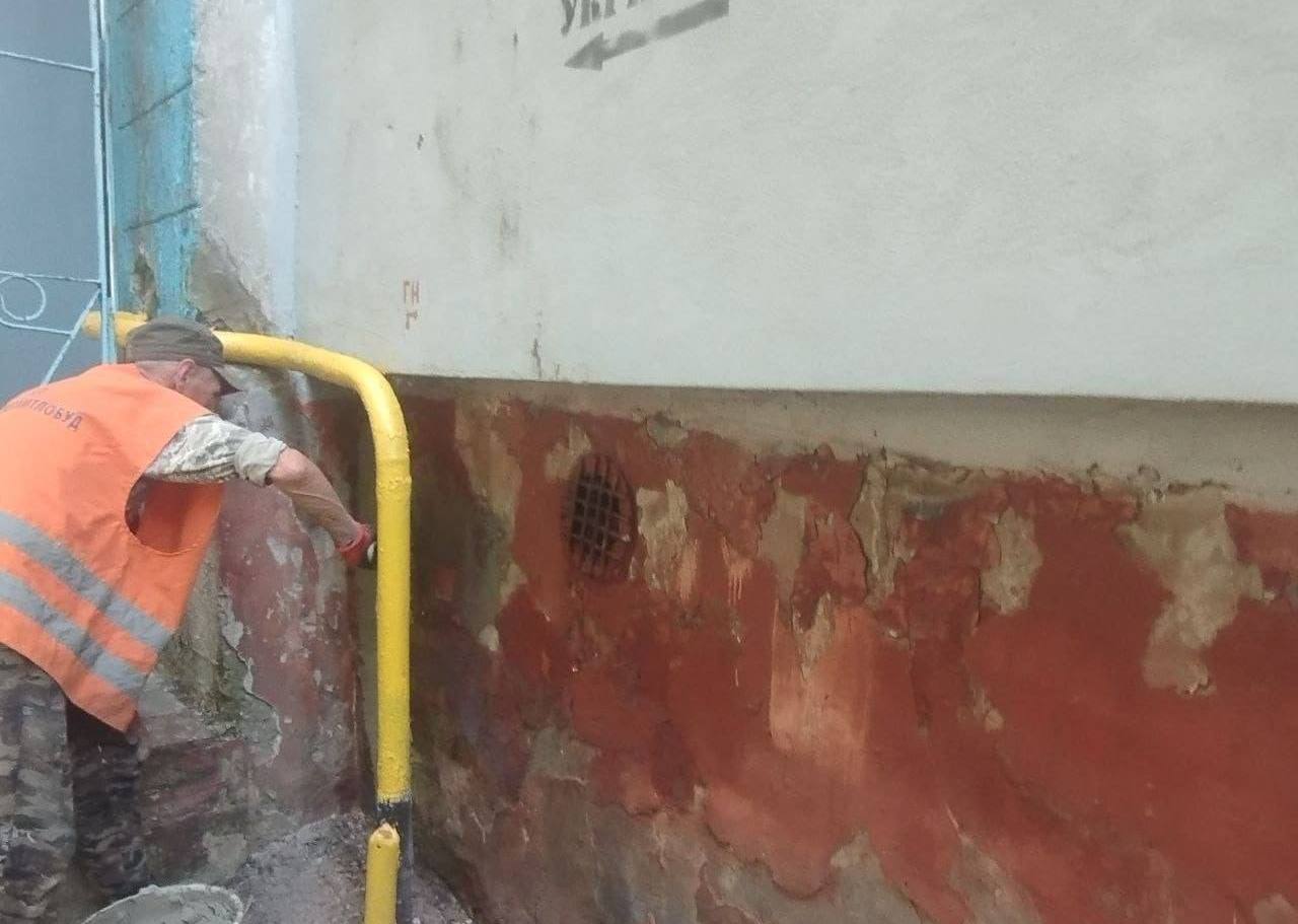 Готують будинки до холодів у двох районах міста комунальники: Новини Харкова