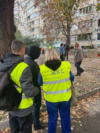 Новини Харкова: обстеження будинків після обстрілів
