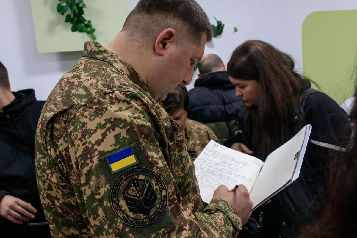 Провели зустріч із родинами полонених та зниклих безвісти побратимів нацгвардійці бригади «Скіф» на Харківщині: Новини Харкова