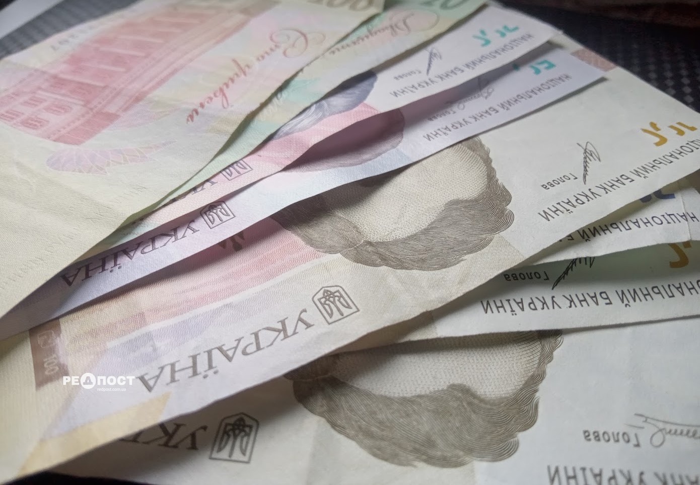 Банки уріжуть ліміти на перекази для окремих ФОП