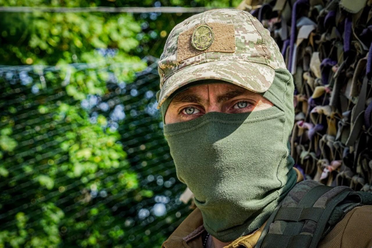 Пережив окупацію та розстріл, а тепер збиває ворожі FPV гвардієць «Дрон»: Новини Харкова